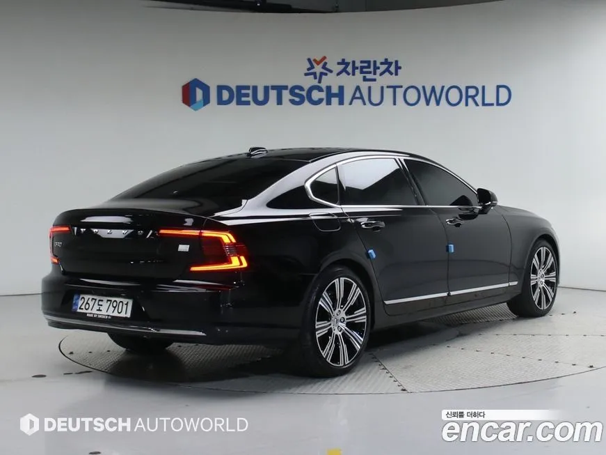 Volvo S90 2023 из KR, фото 2