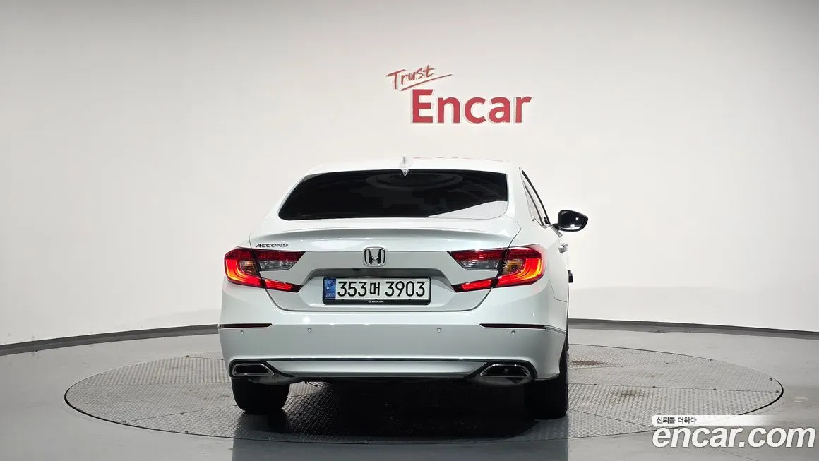 Honda Accord — фото 4