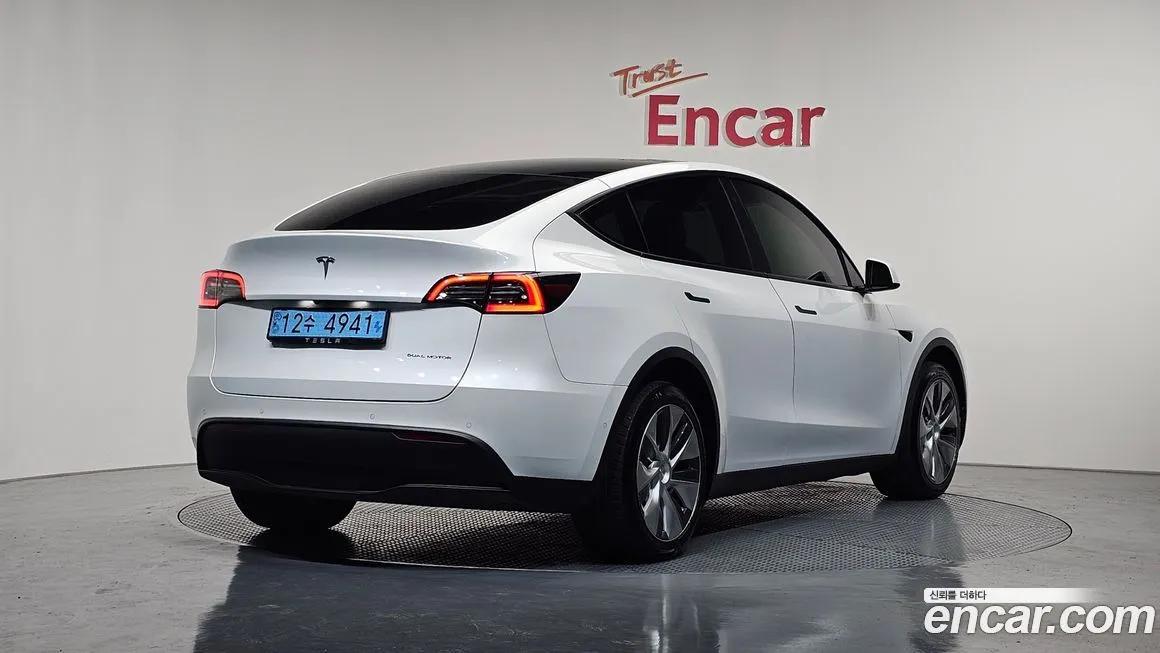 Tesla Model Y 2021 из KR, фото 2