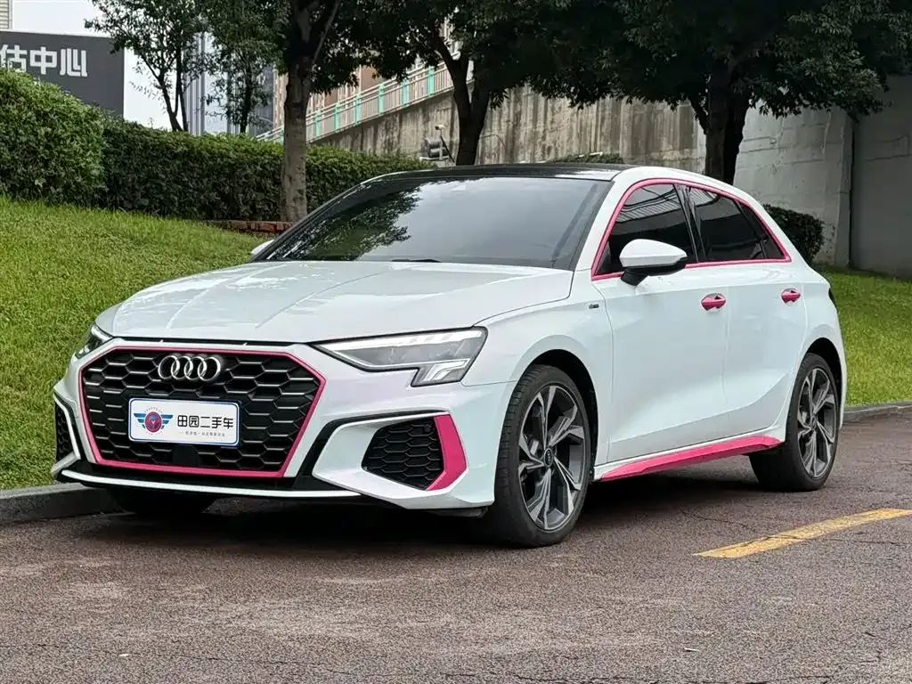 Audi A3 2023 из CN, фото 1