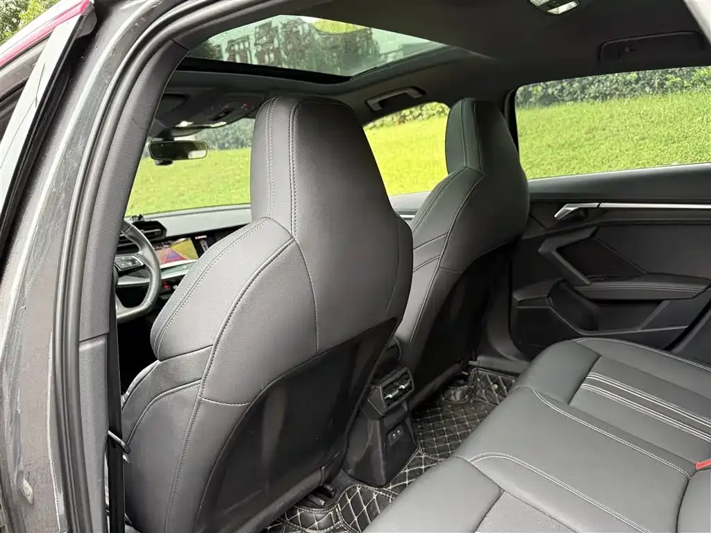 Audi A3 2023 из CN, фото 9