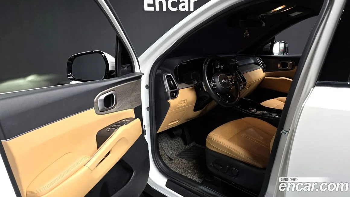 Kia Sorento — фото 10