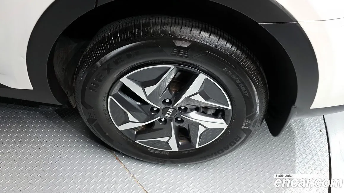 Kia Sorento — фото 5