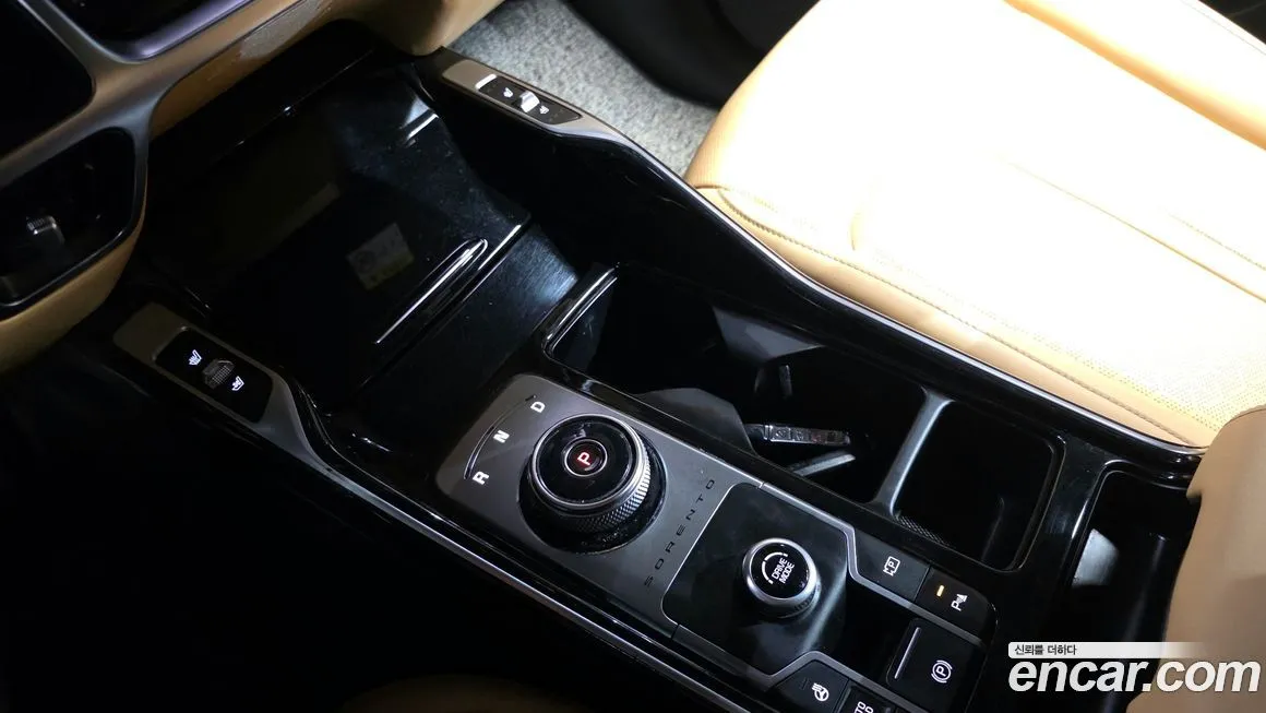 Kia Sorento — фото 9