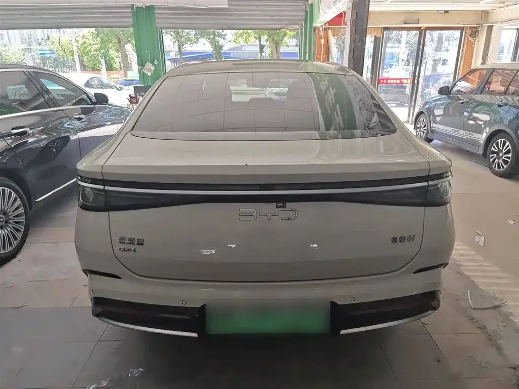 BYD Seal 07 DM-i — фото 6