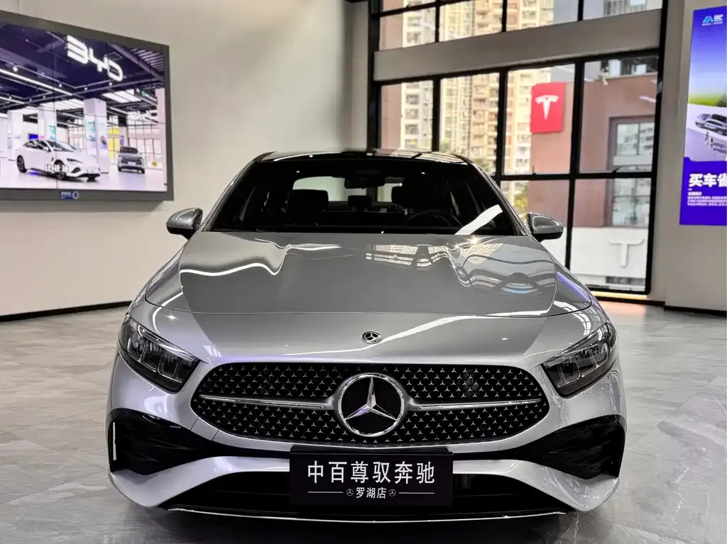 Mercedes-Benz A-Class 2023 из CN, фото 1