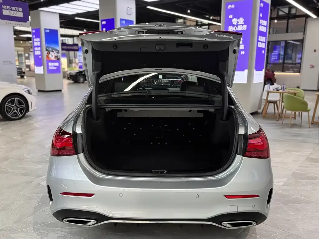 Mercedes-Benz A-Class 2023 из CN, фото 10