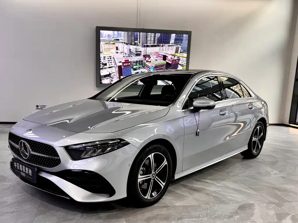 Mercedes-Benz A-Class 2023 из CN, фото 2