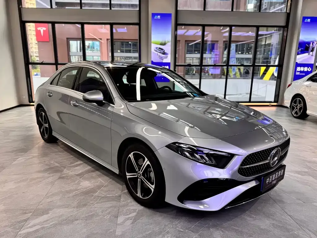 Mercedes-Benz A-Class 2023 из CN, фото 3