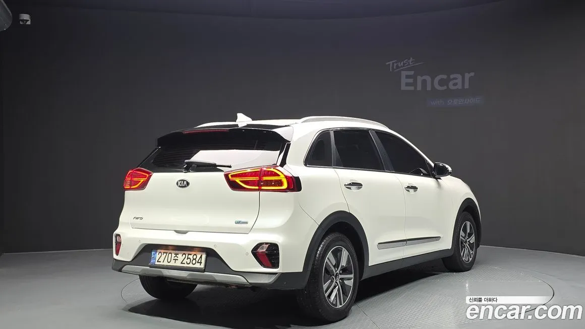 Kia Niro — фото 2