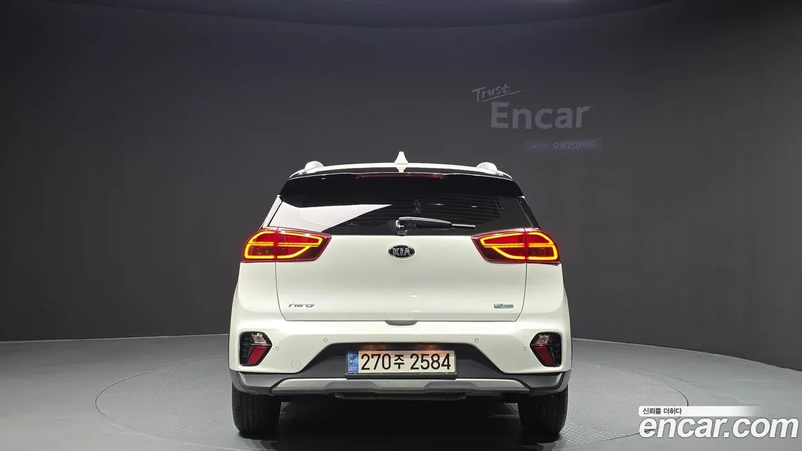 Kia Niro — фото 4