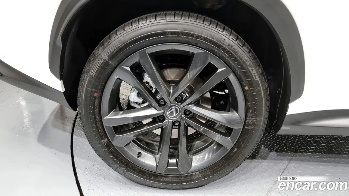 Lexus NX 2025 из KR, фото 5