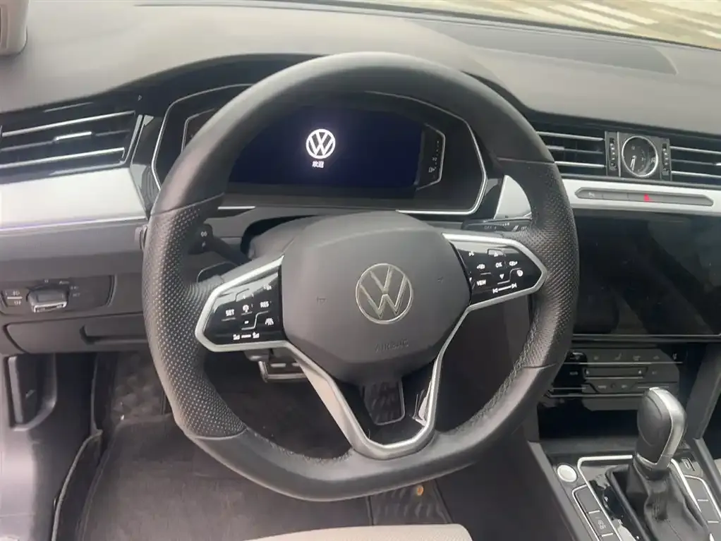 Volkswagen Magotan 2024 из CN, фото 4