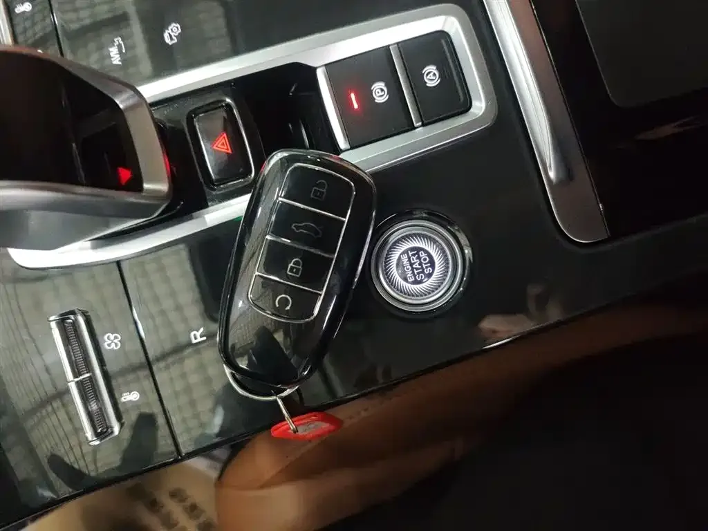 Chery Tiggo 8 PLUS — фото 9