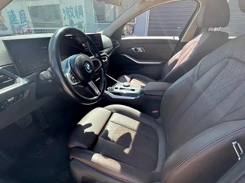 BMW 3 Series 2023 из CN, фото 4