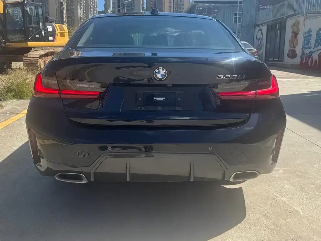 BMW 3 Series 2023 из CN, фото 8