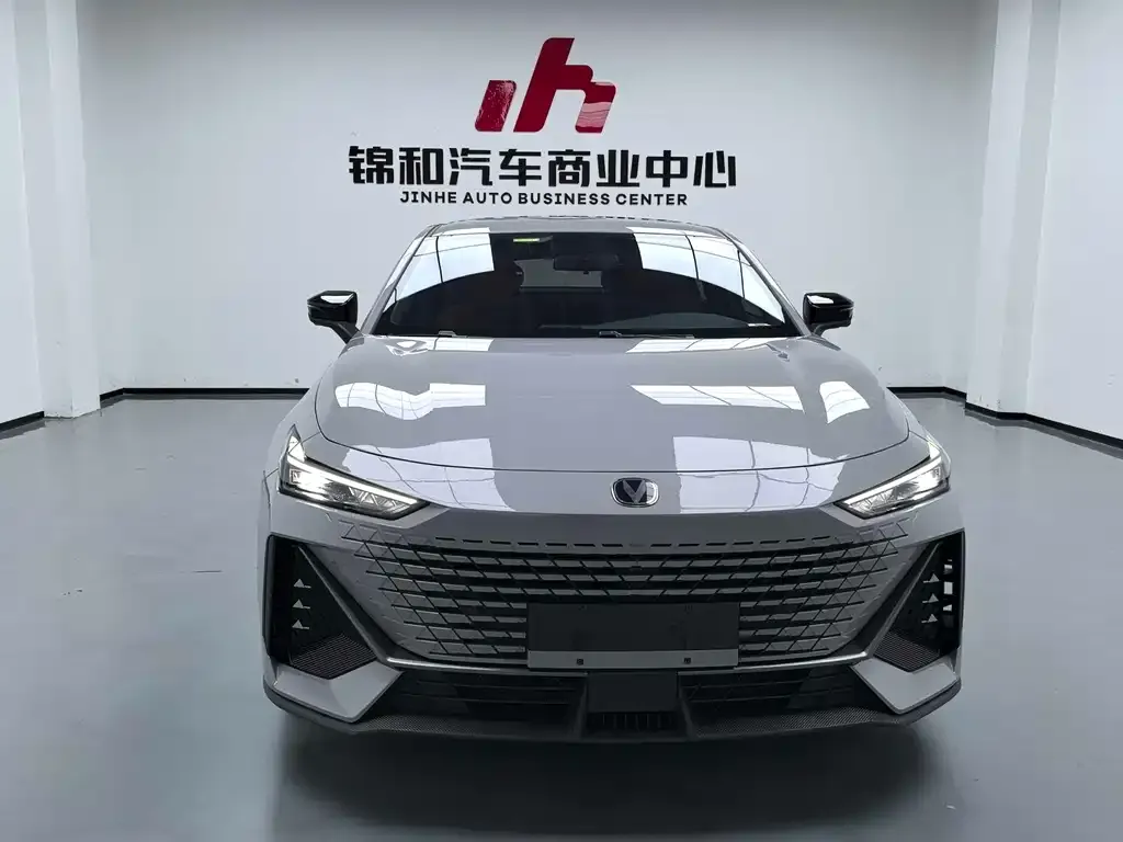 Changan UNI-V iDD 2023 из CN, фото 2