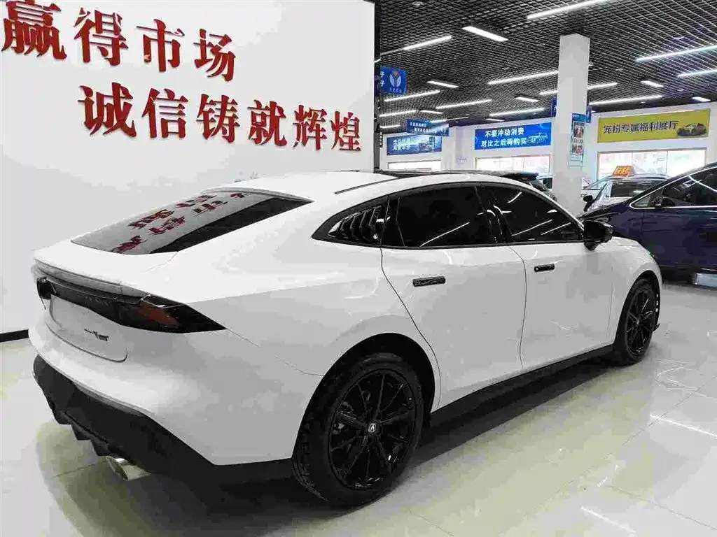 Changan UNI-V 2025 из CN, фото 4