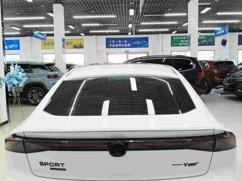 Changan UNI-V 2025 из CN, фото 5