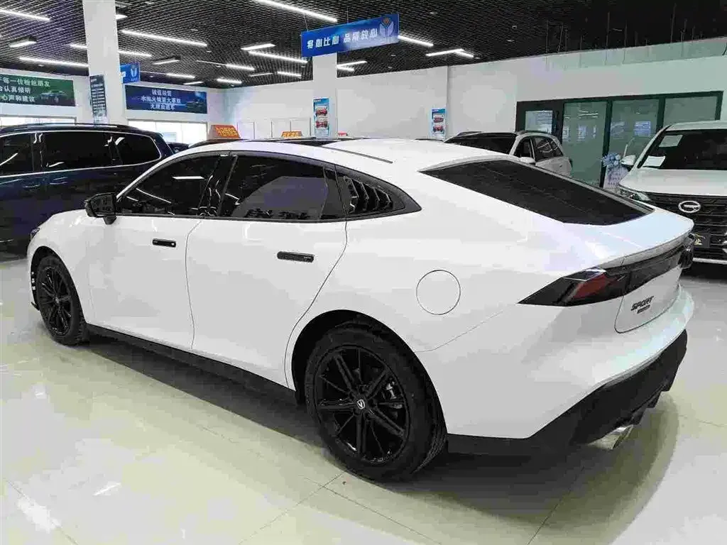 Changan UNI-V 2025 из CN, фото 6