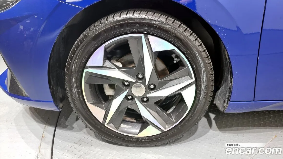 Hyundai AVANTE — фото 5