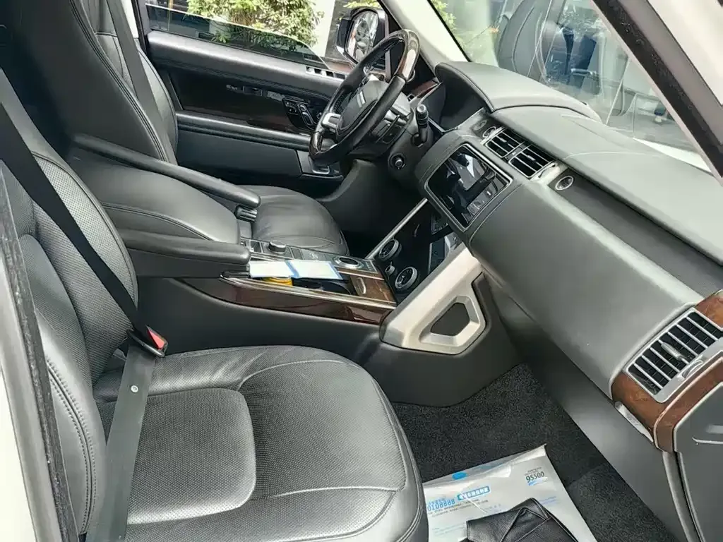 Land Rover Range Rover 2021 из CN, фото 2