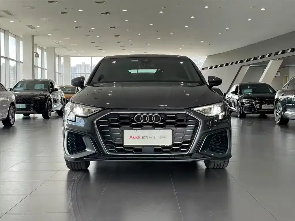 Audi A3 2021 из CN, фото 2