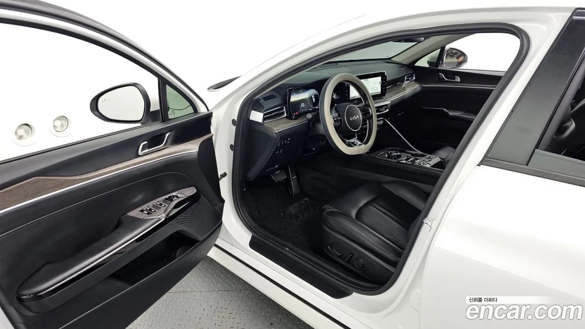 Kia K5 — фото 10