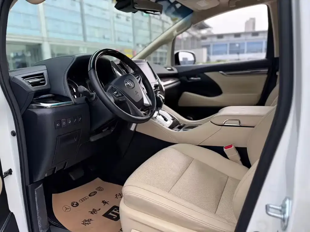 Toyota Vellfire 2022 из CN, фото 7