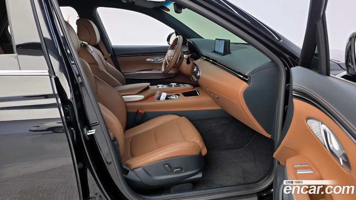 Genesis GV70 — фото 10