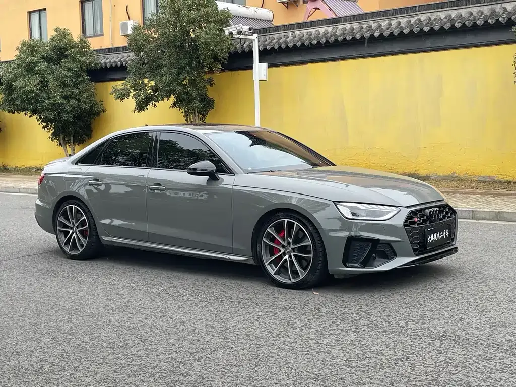 Audi S4 — фото 3