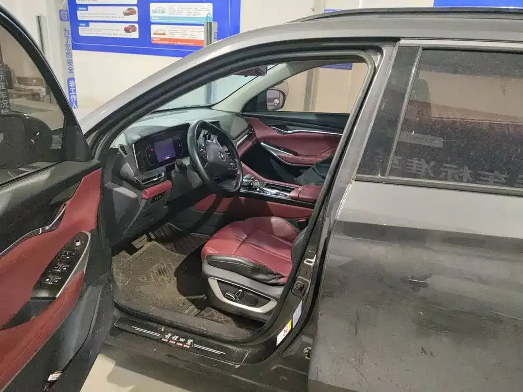 Changan CS75PLUS — фото 3