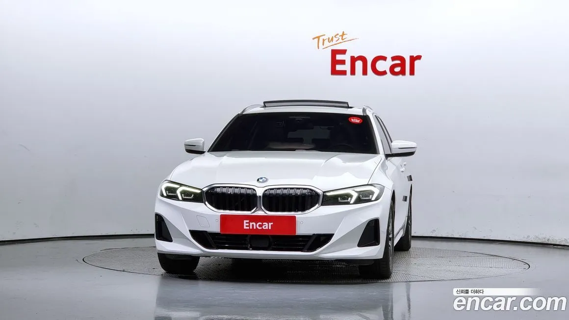 BMW 3-Series 2023 из KR, фото 3