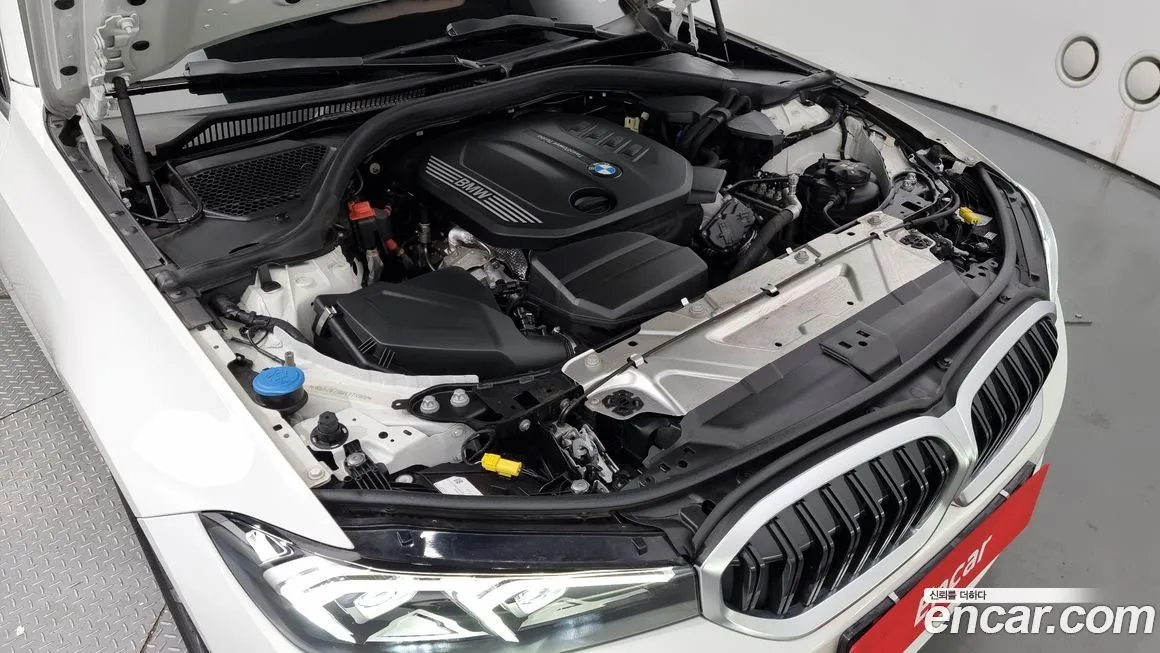 BMW 3-Series 2023 из KR, фото 6