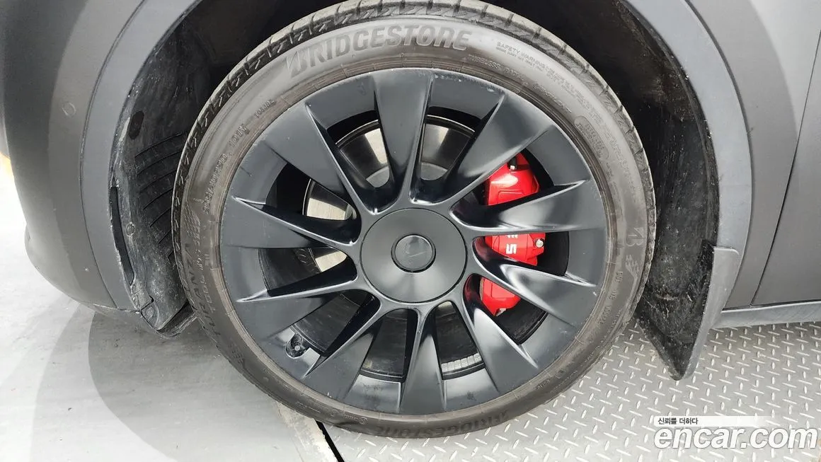 Tesla Model Y 2022 из KR, фото 5