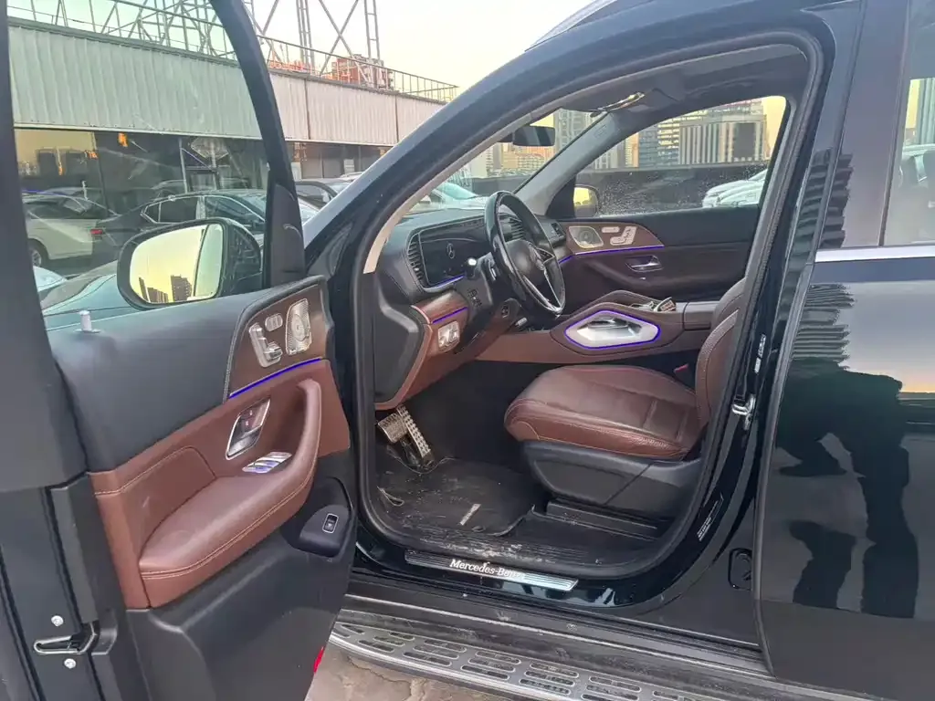 Mercedes-Benz GLS — фото 5