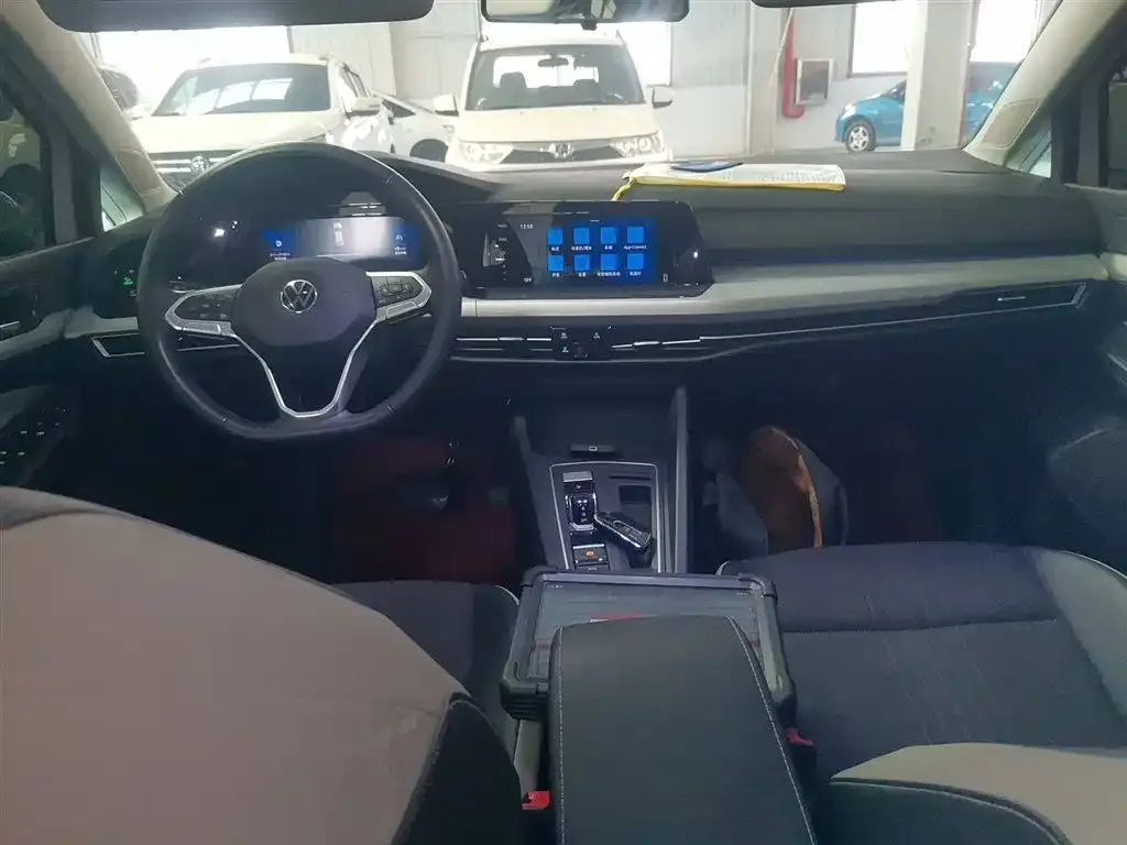 Volkswagen Golf 2021 из CN, фото 10