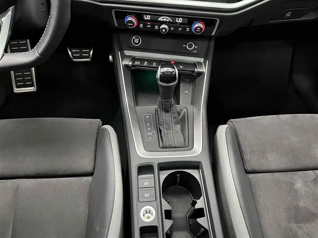 Audi Q3 2022 из CN, фото 6