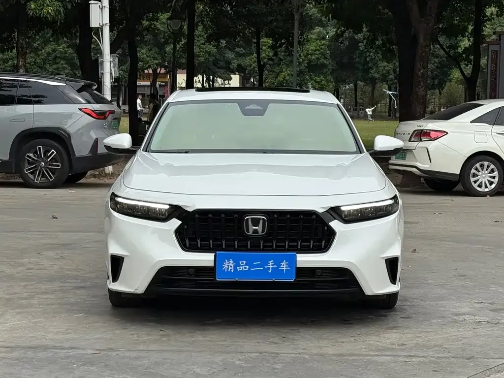 Honda Inspire 2024 из CN, фото 2