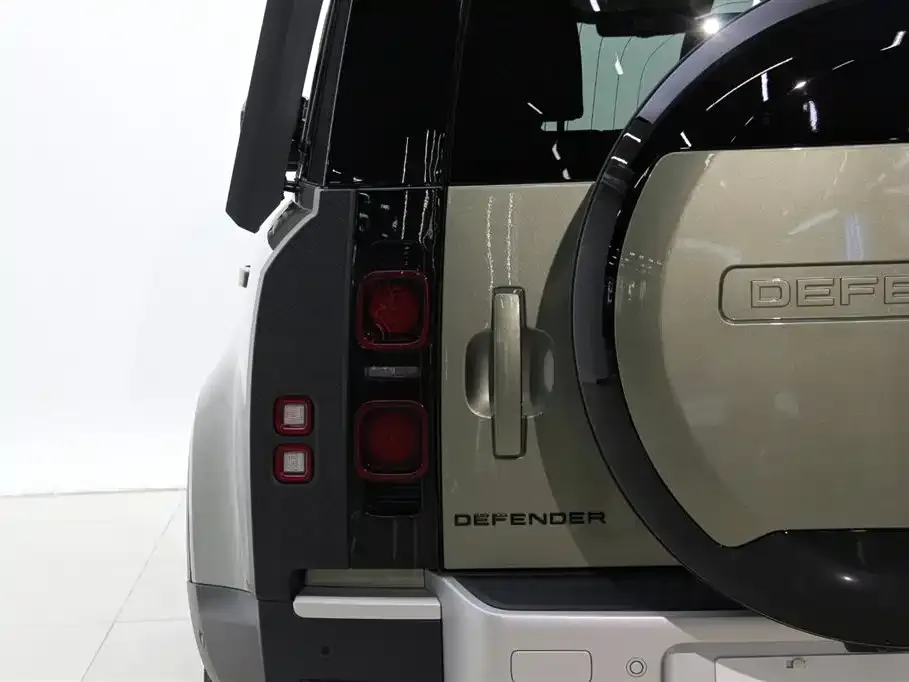 Land Rover Defender 2025 из CN, фото 7
