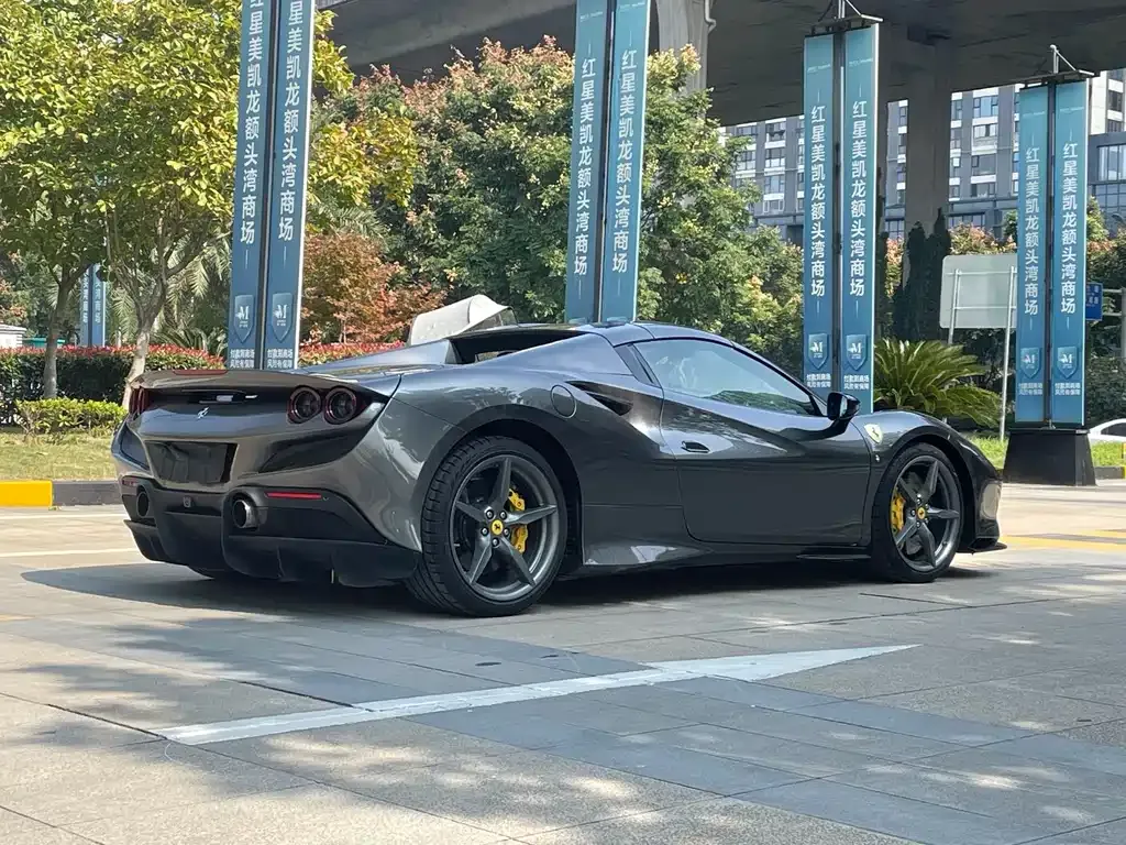Ferrari F8 — фото 4
