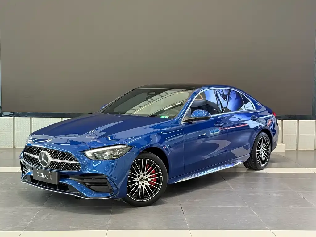 Mercedes-Benz C-Class — фото 1