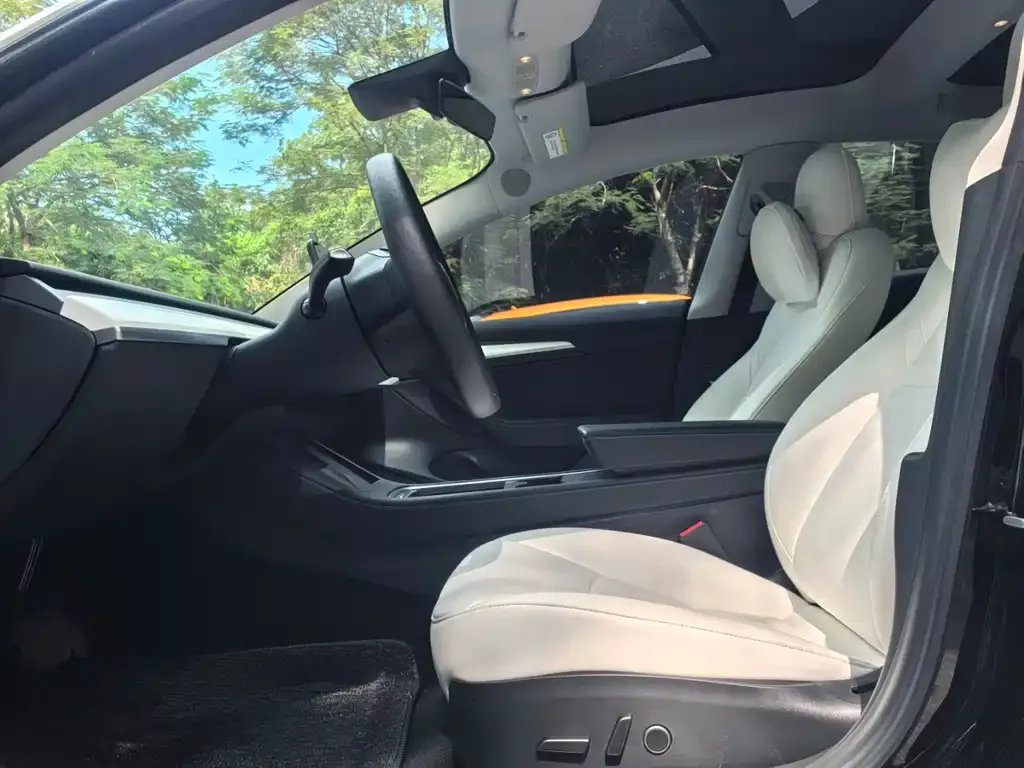 Tesla Model 3 — фото 6