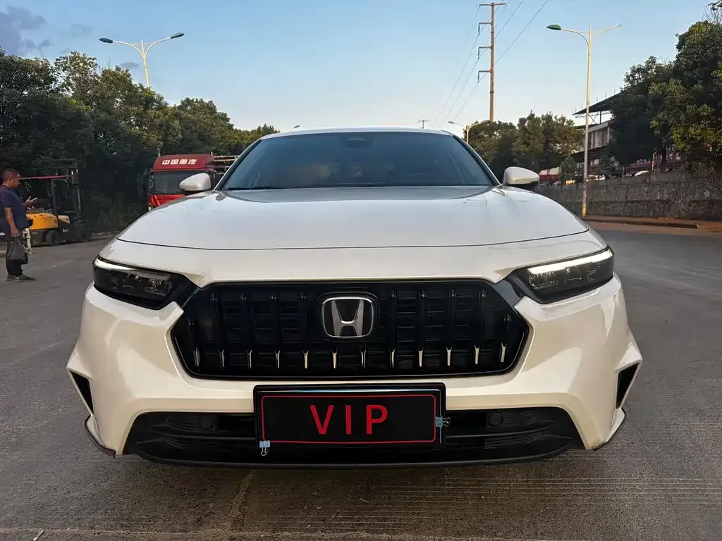Honda Inspire 2024 из CN, фото 2