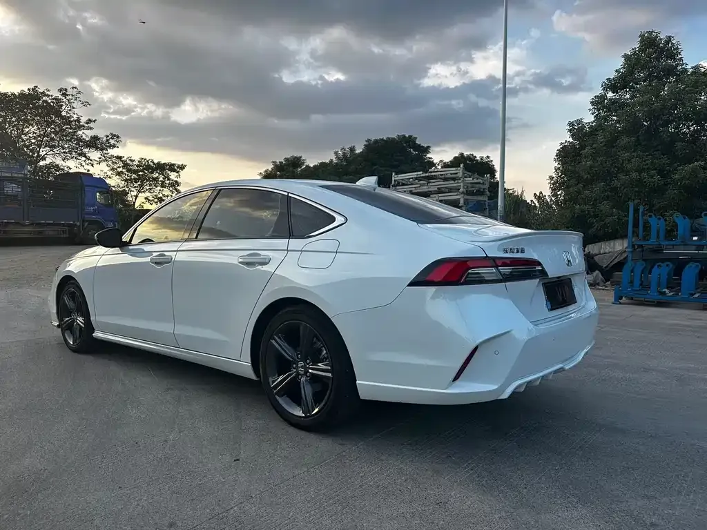 Honda Inspire 2024 из CN, фото 7