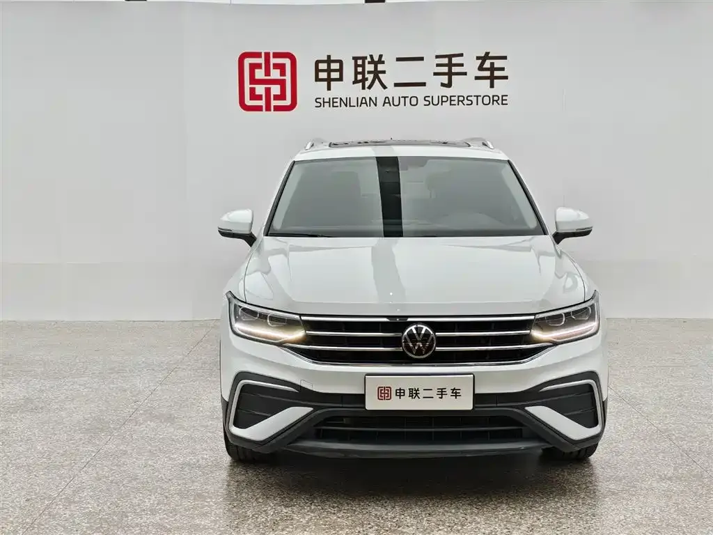 Volkswagen Tiguan L — фото 5