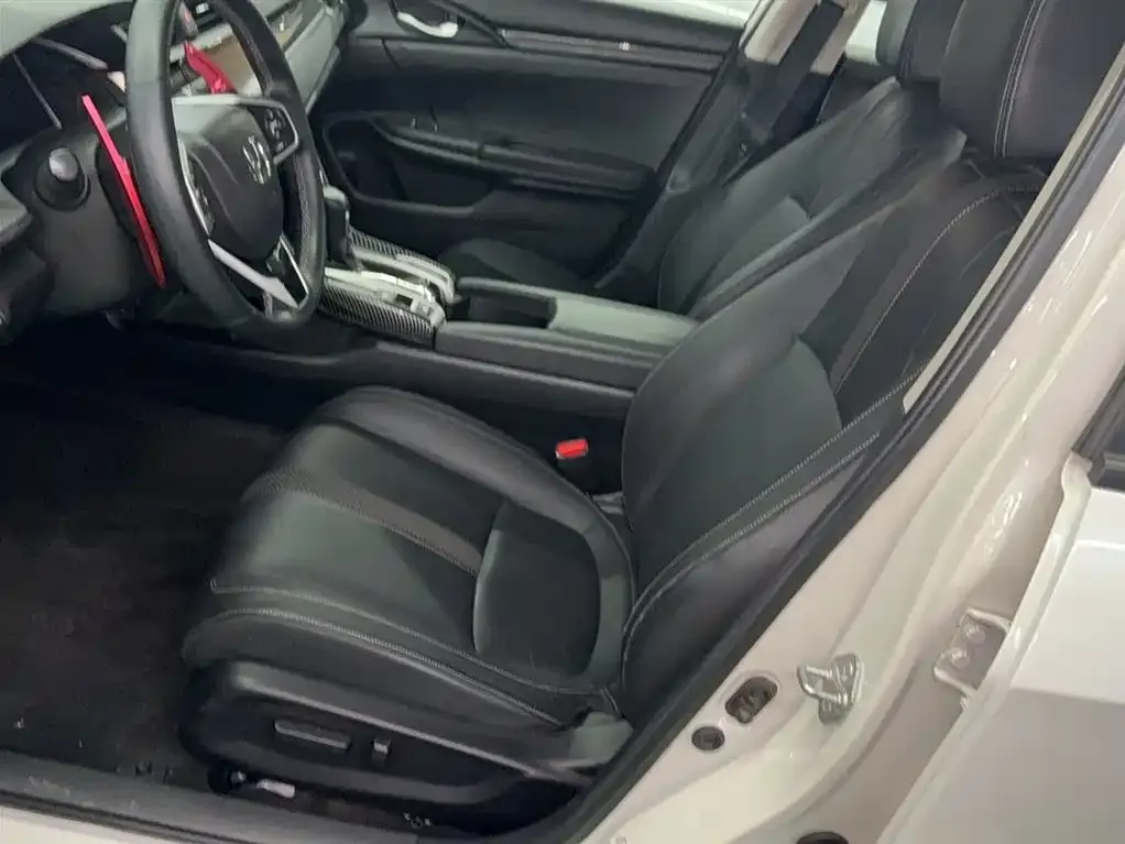 Honda Civic — фото 10