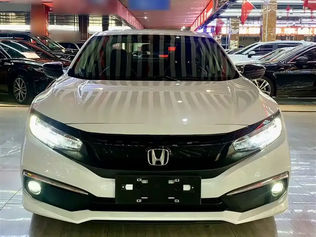 Honda Civic — фото 7