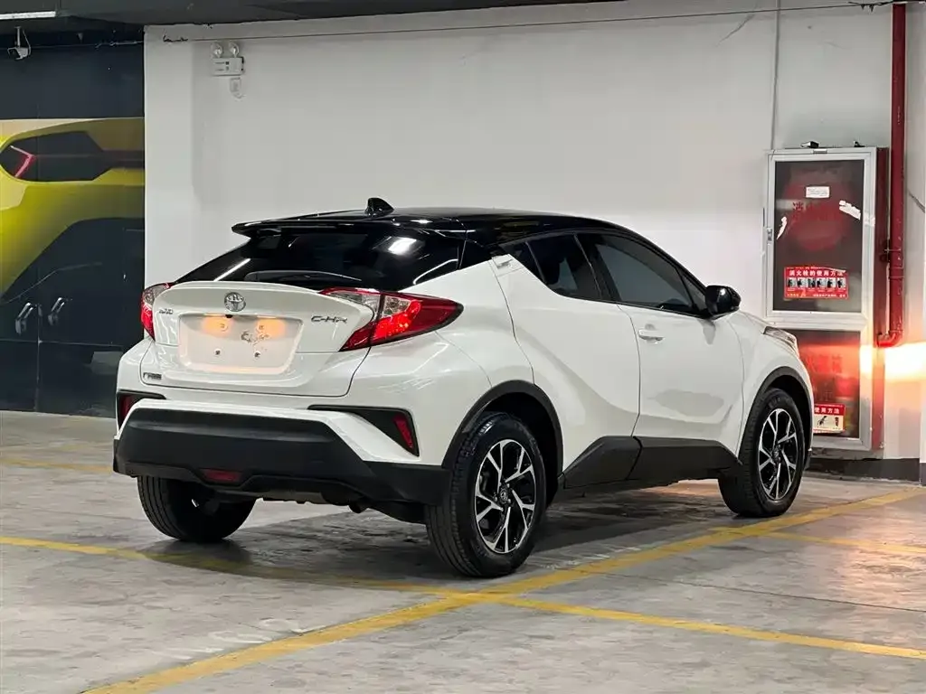 Toyota C-HR 2021 из CN, фото 5