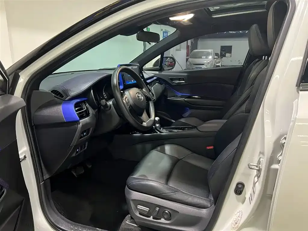 Toyota C-HR 2021 из CN, фото 8